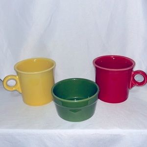 ❄️Fiesta coffee cups with candy dish